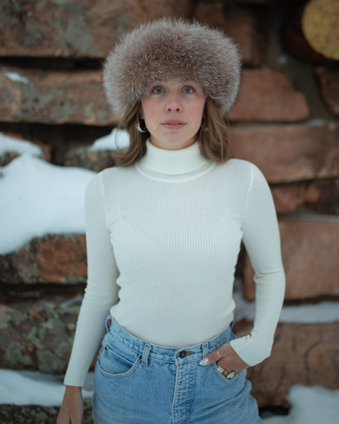 Ann | The Classic Turtleneck