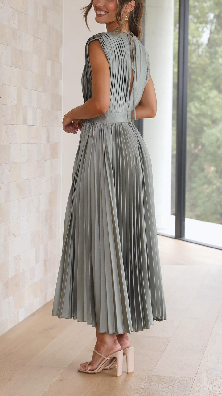 MADISYN - FLOWY V-NECK PLEATED SKIRT DRESS
