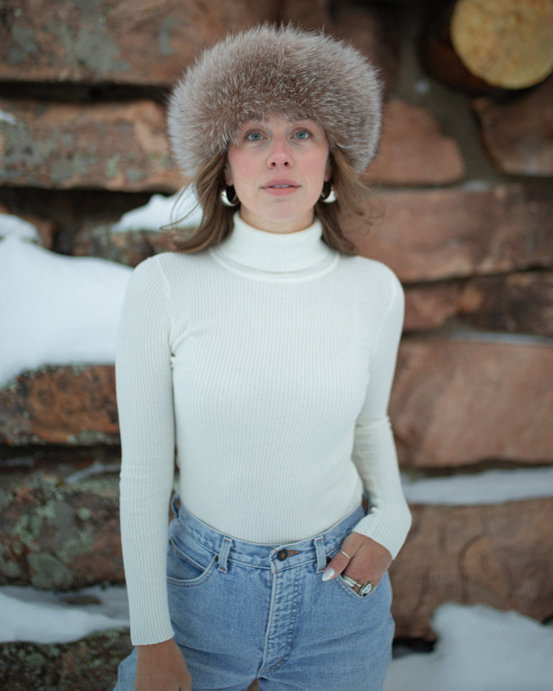Ann | The Classic Turtleneck