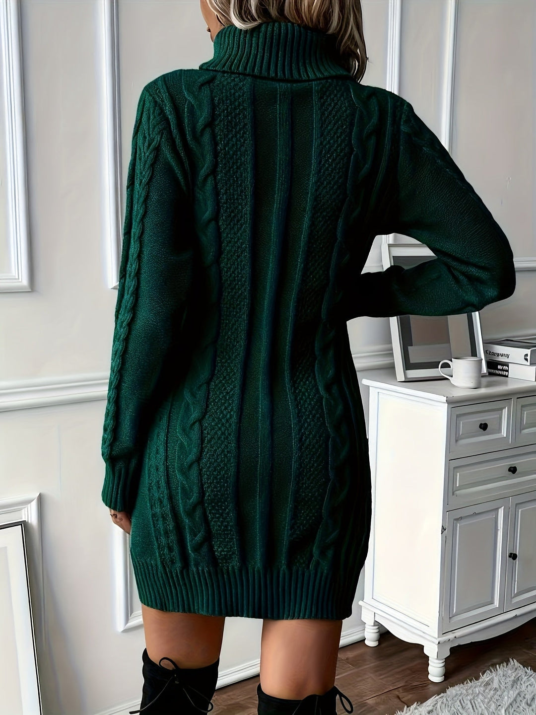 TRISHA - CLASSIC RIBBED KNIT DRESS