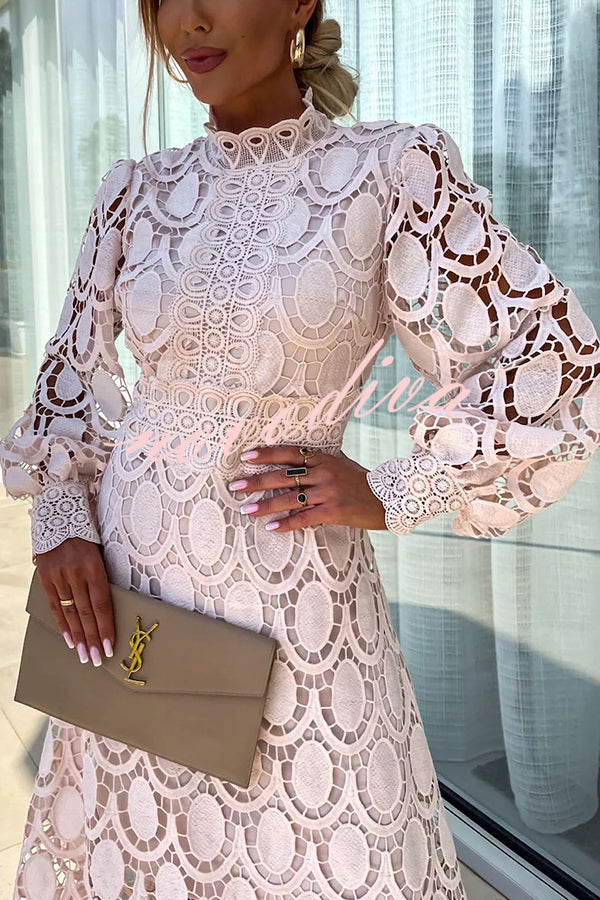 Charlize - Romantic lace dress