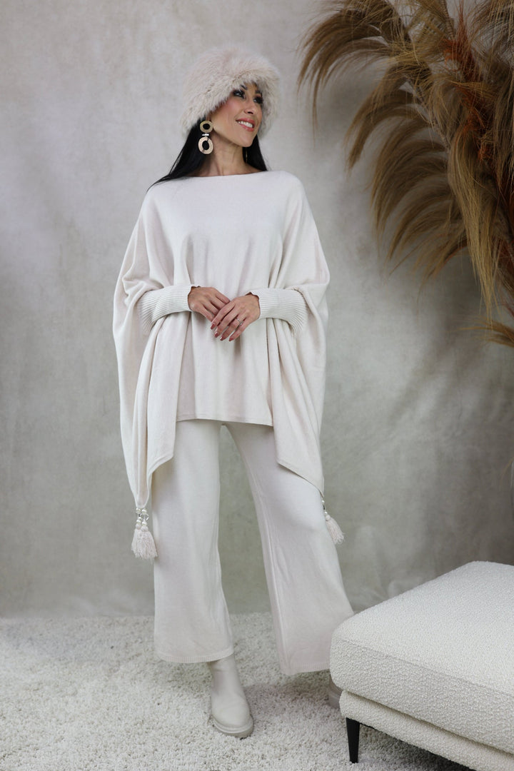 Scarlett | Soft-Knit Tassel Poncho