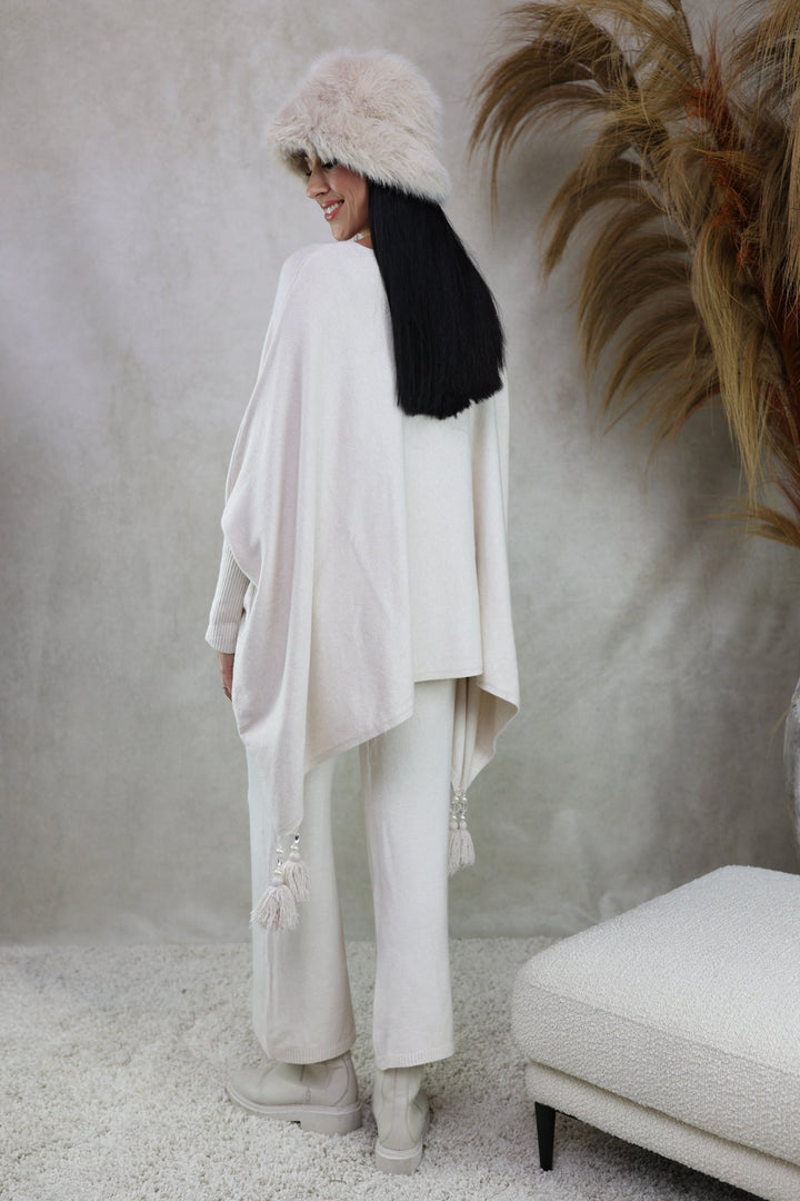 Scarlett | Soft-Knit Tassel Poncho