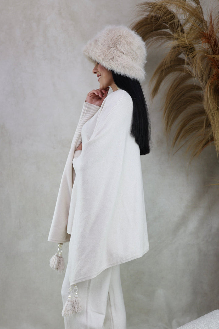 Scarlett | Soft-Knit Tassel Poncho