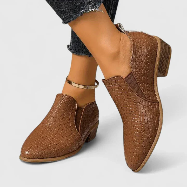 XEN - WICKER FINISH BRAIDED SHOES