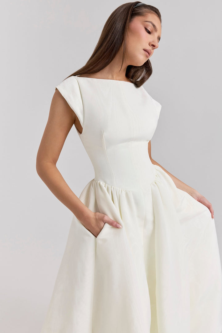 FRANCHESCA - GLAM BACKLESS DESIGN DRESS
